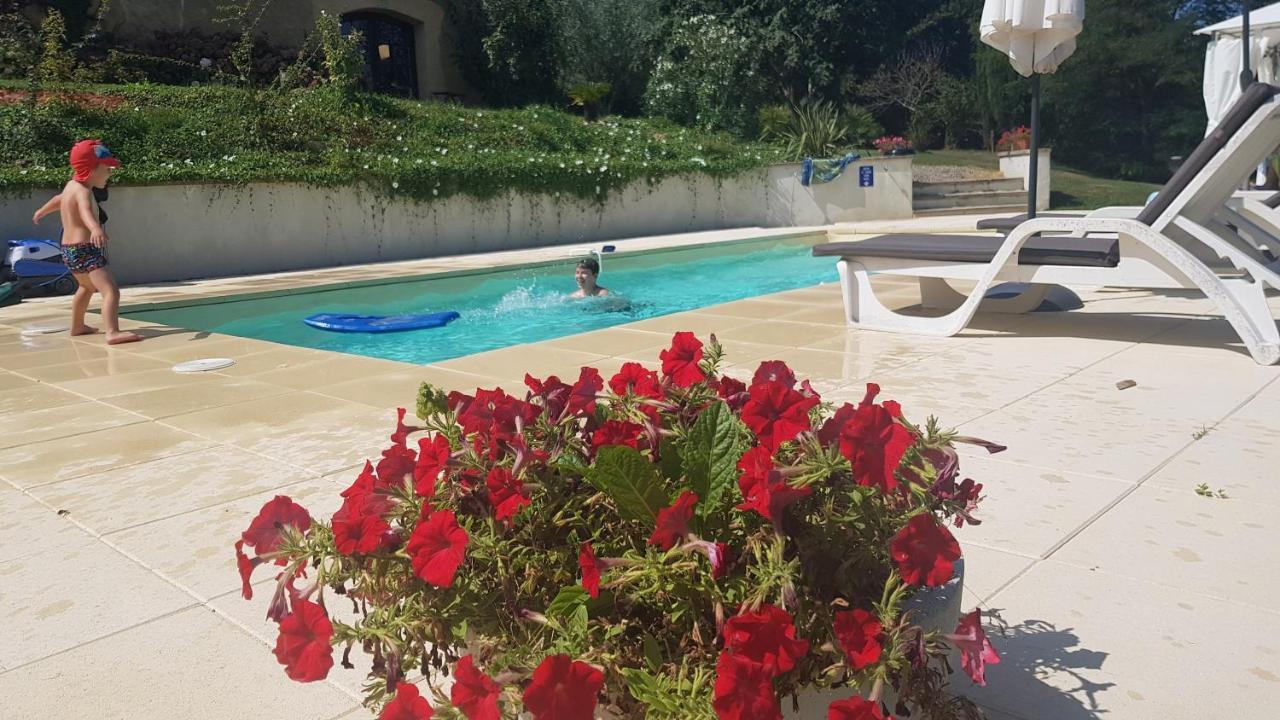 Le Peyroutet Apartment Cazaux-Villecomtal Bagian luar foto